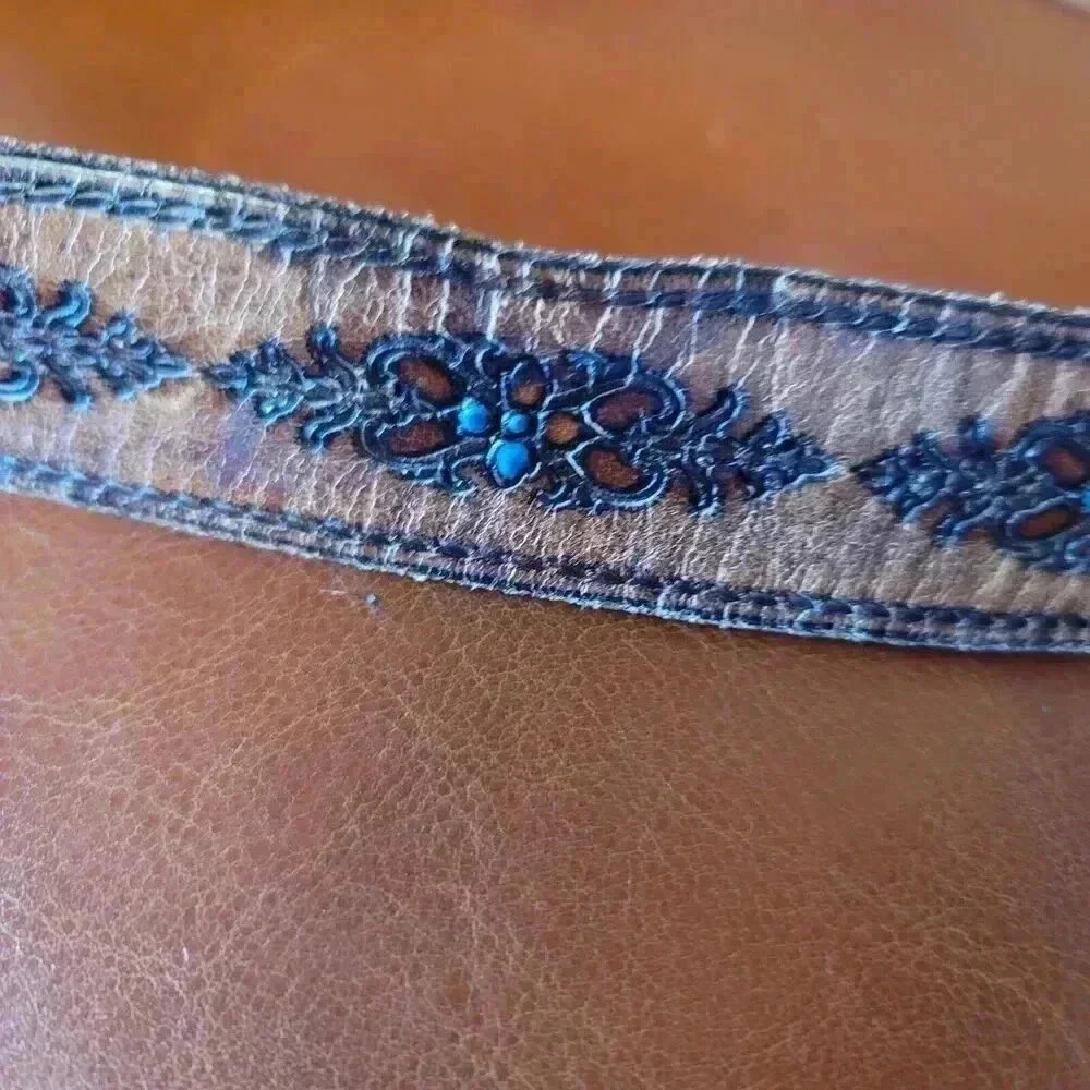 vintage Brown leather belt Tooled Size XL  Women's - Picture 3 of 9